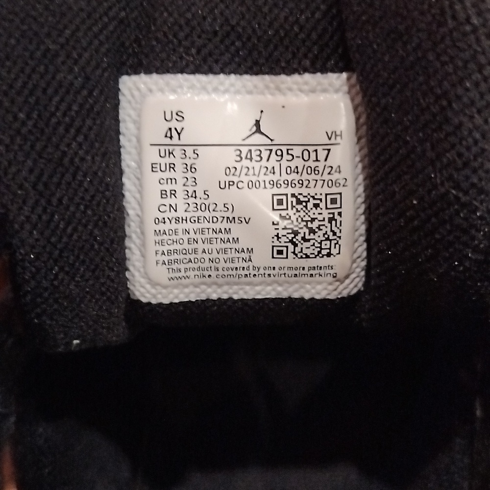 Nike Jordan Jumpman True Flight 4Y Basketball Shoes - Picture 4 of 6